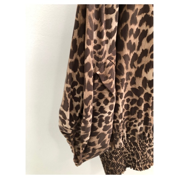 MICHAEL KORS SILK LEOPARD PEASANT BLOUSE PLUS - Picture 4 of 5
